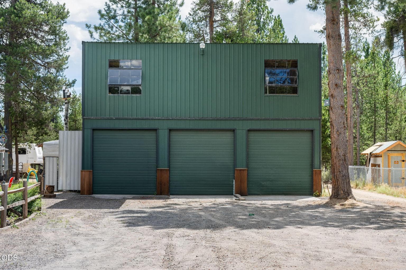 Photo of 15495 Federal Road 31 of 38