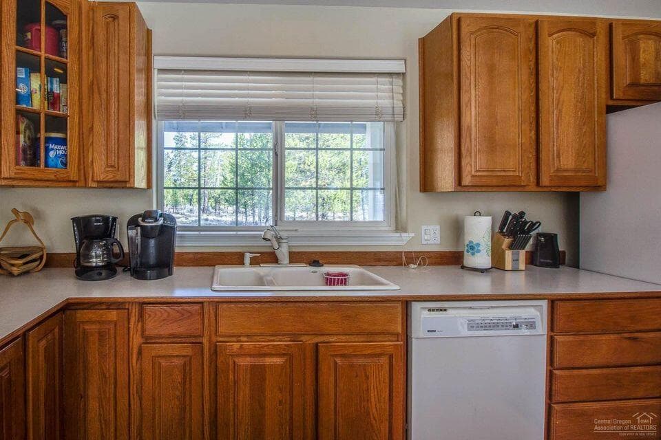 Photo of 144927 Ringo Court 9 of 23