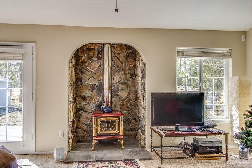 Photo of 144927 Ringo Court 14 of 23