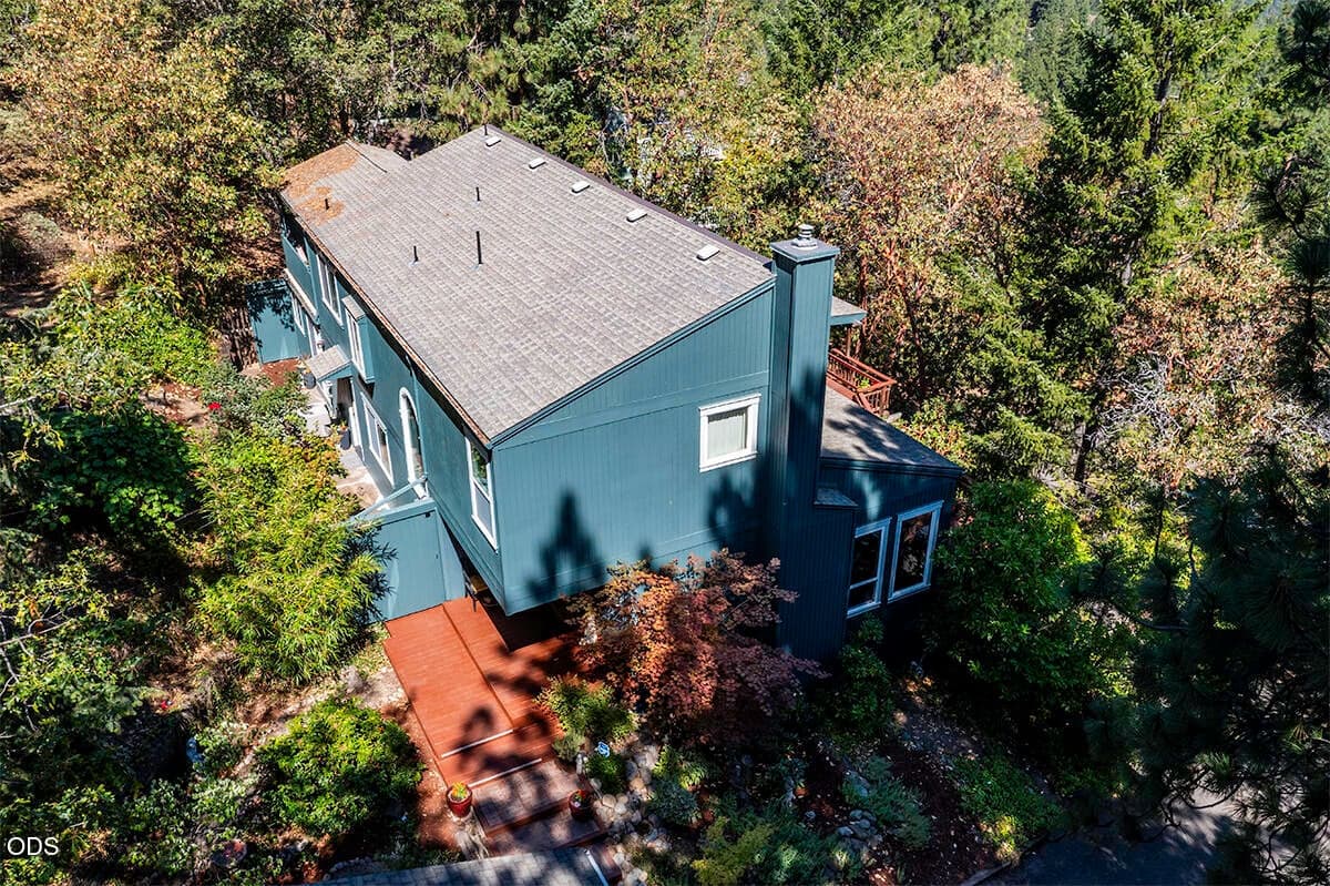 Photo of 1000 Ivy Lane 2 of 37