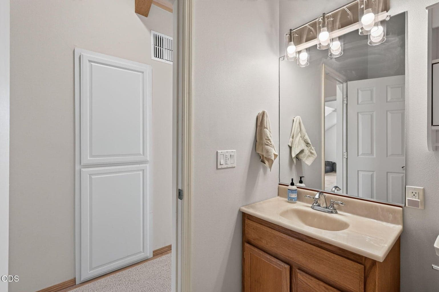 Photo of 60835 Jennings Road 25 of 50
