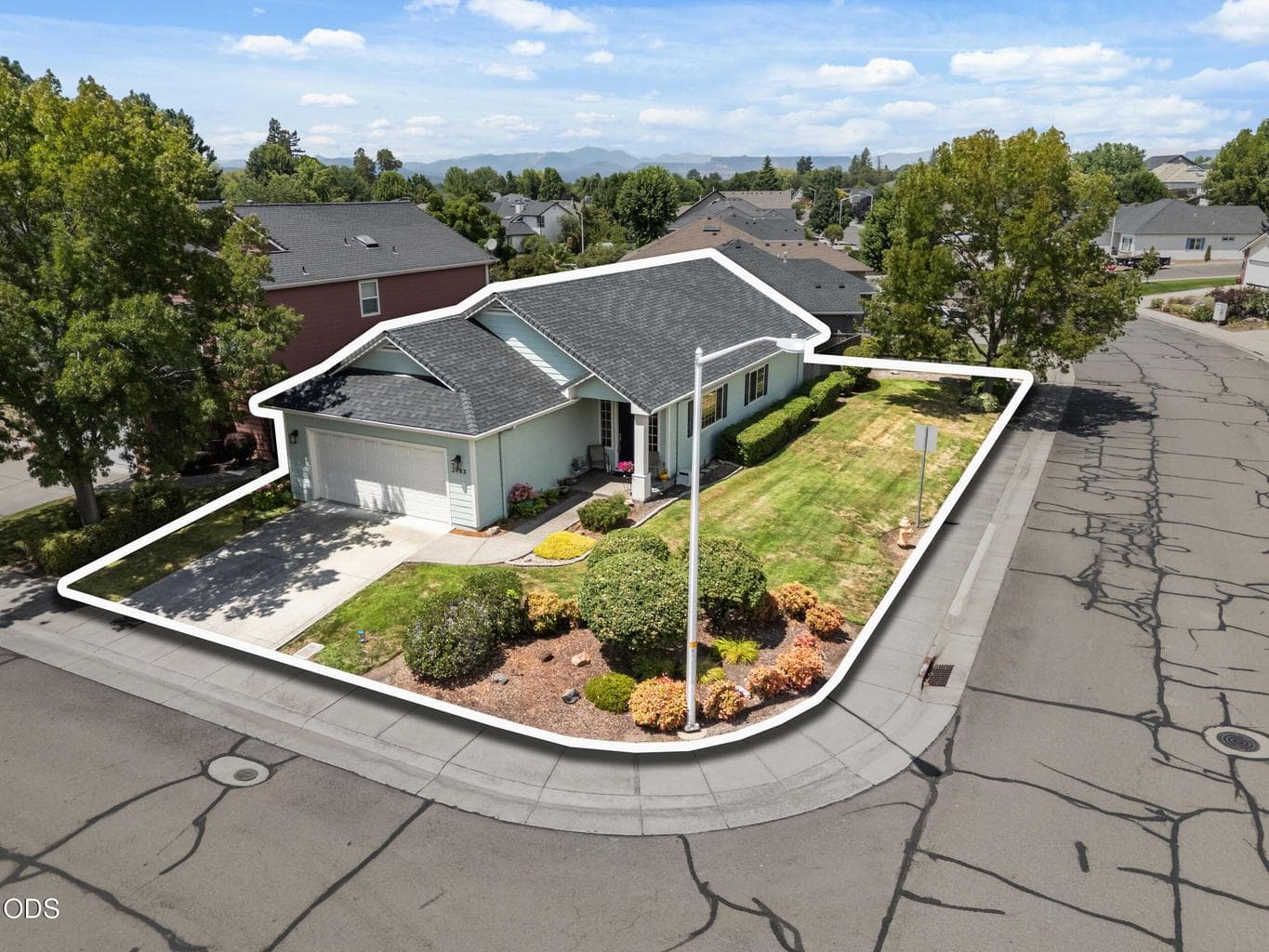 Photo of 2783 Parkwood Village Lane 2 of 51