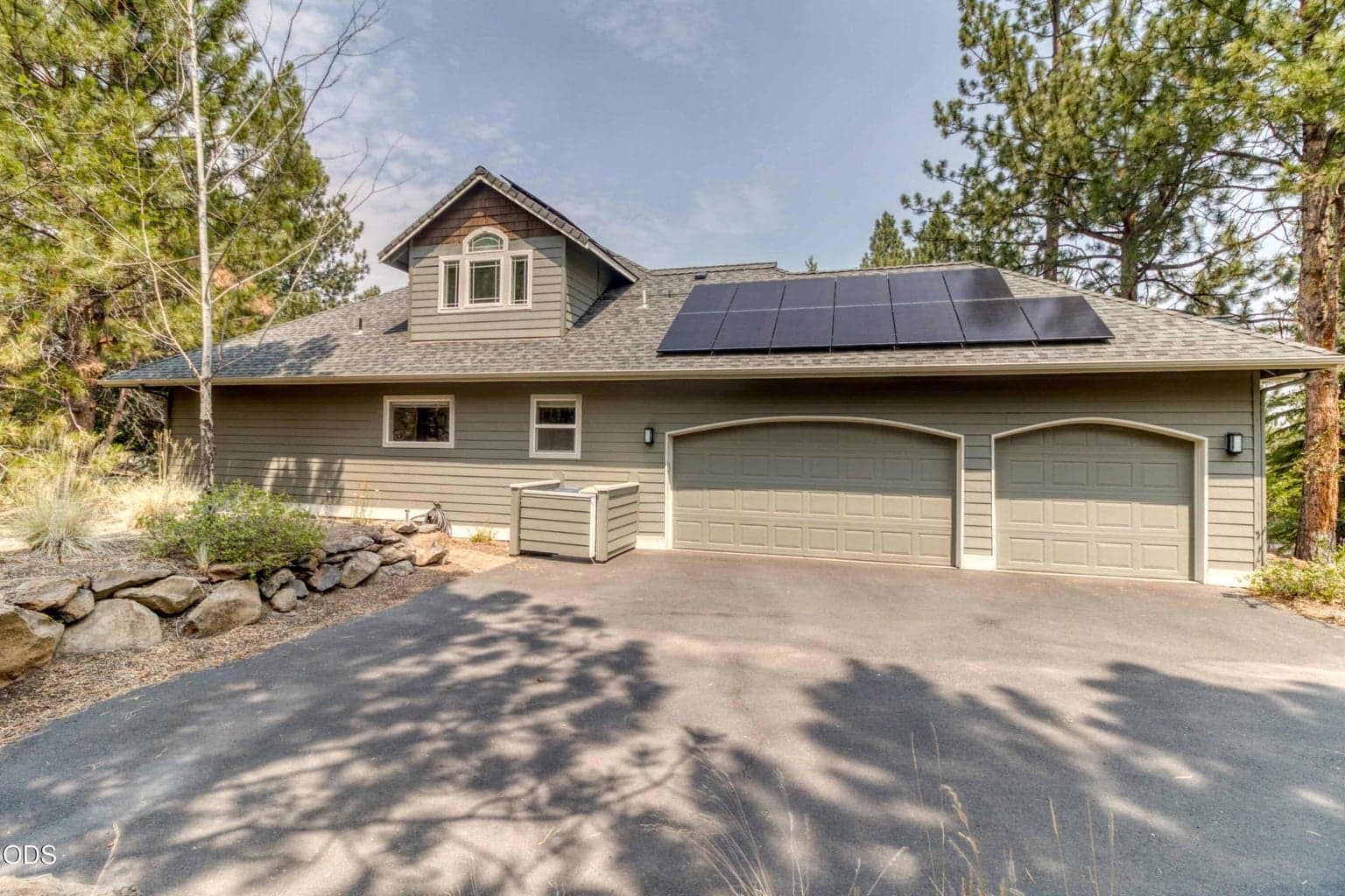 Three Car Garage and Ample Parking
