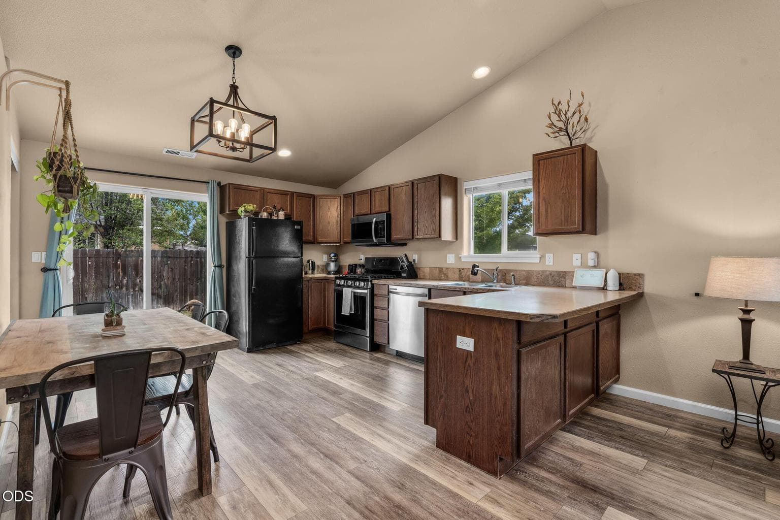 Photo of 2620 NE 3rd Street 11 of 23