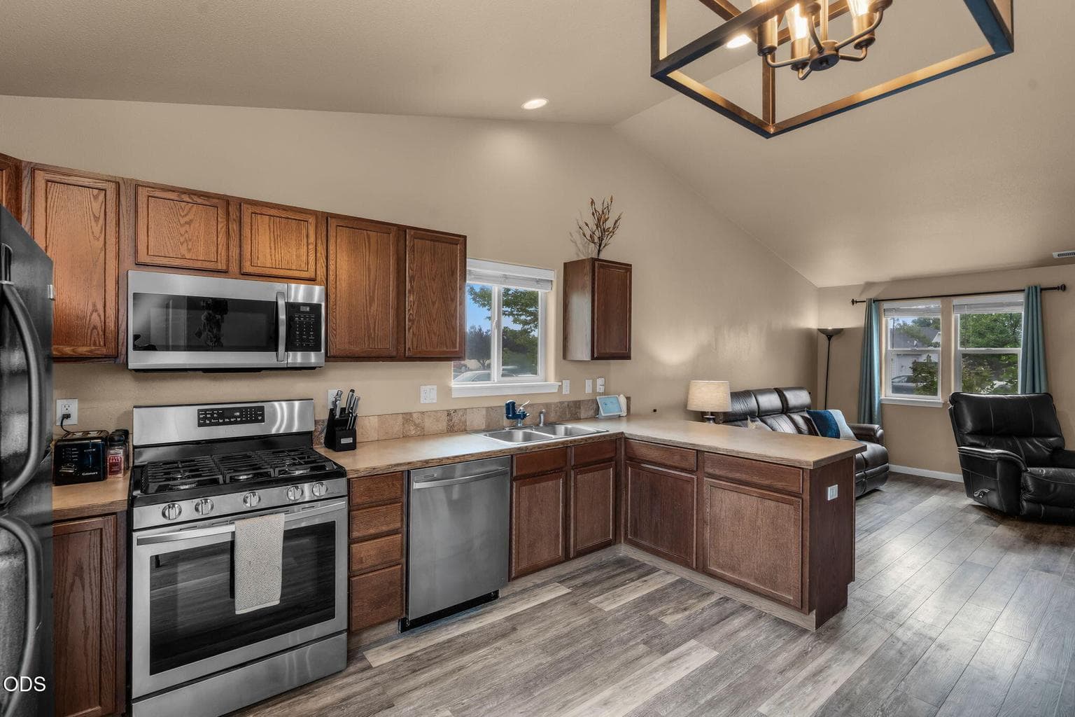 Photo of 2620 NE 3rd Street 12 of 23