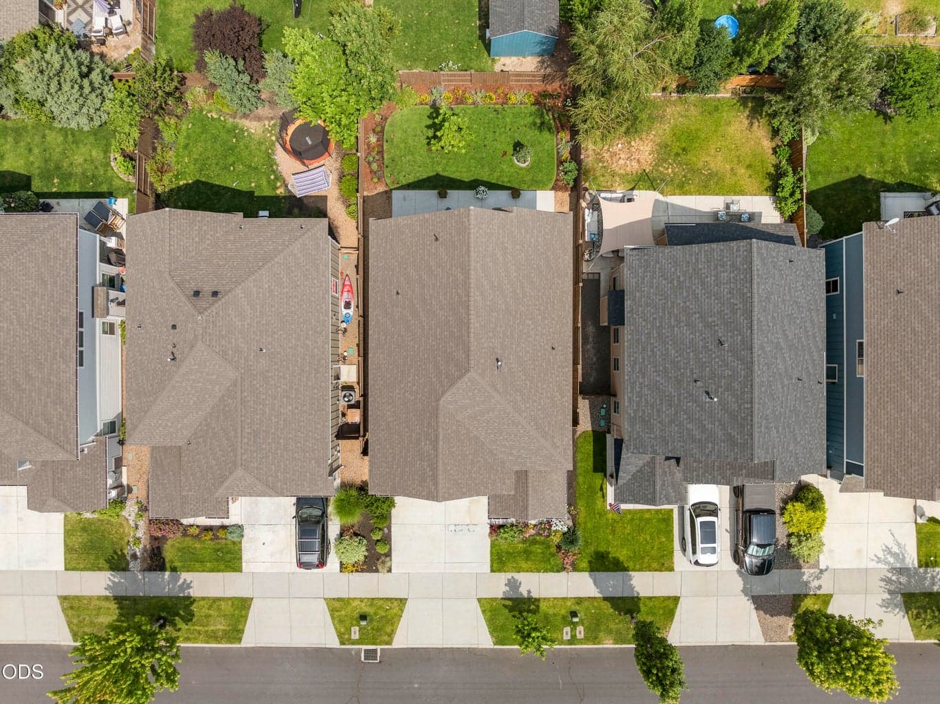 Photo of 21340 Evelyn Place 2 of 30