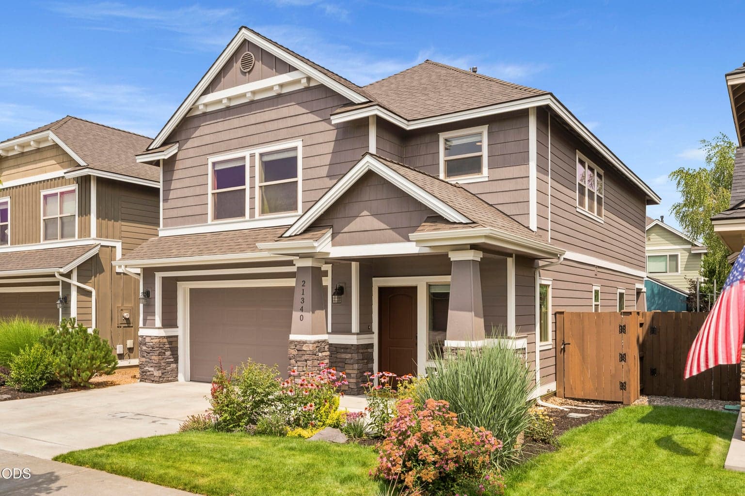 Photo of 21340 Evelyn Place 1 of 30