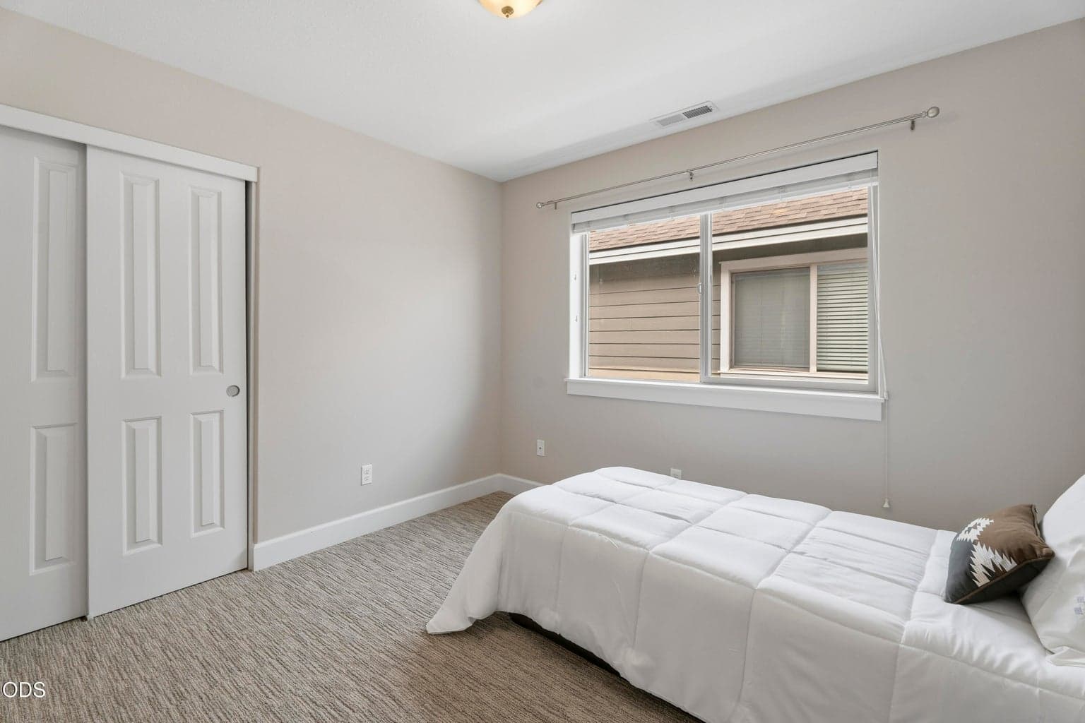 Photo of 21340 NE Evelyn Place 19 of 30