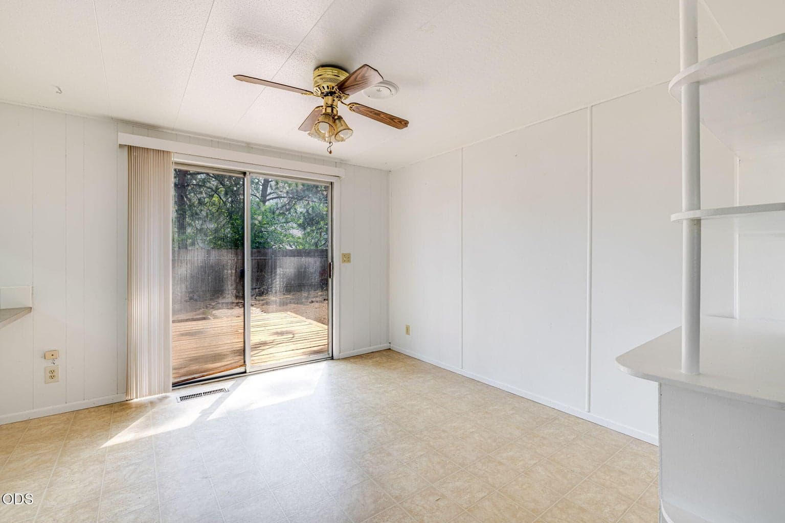 Photo of 60866 Granite Drive 5 of 26