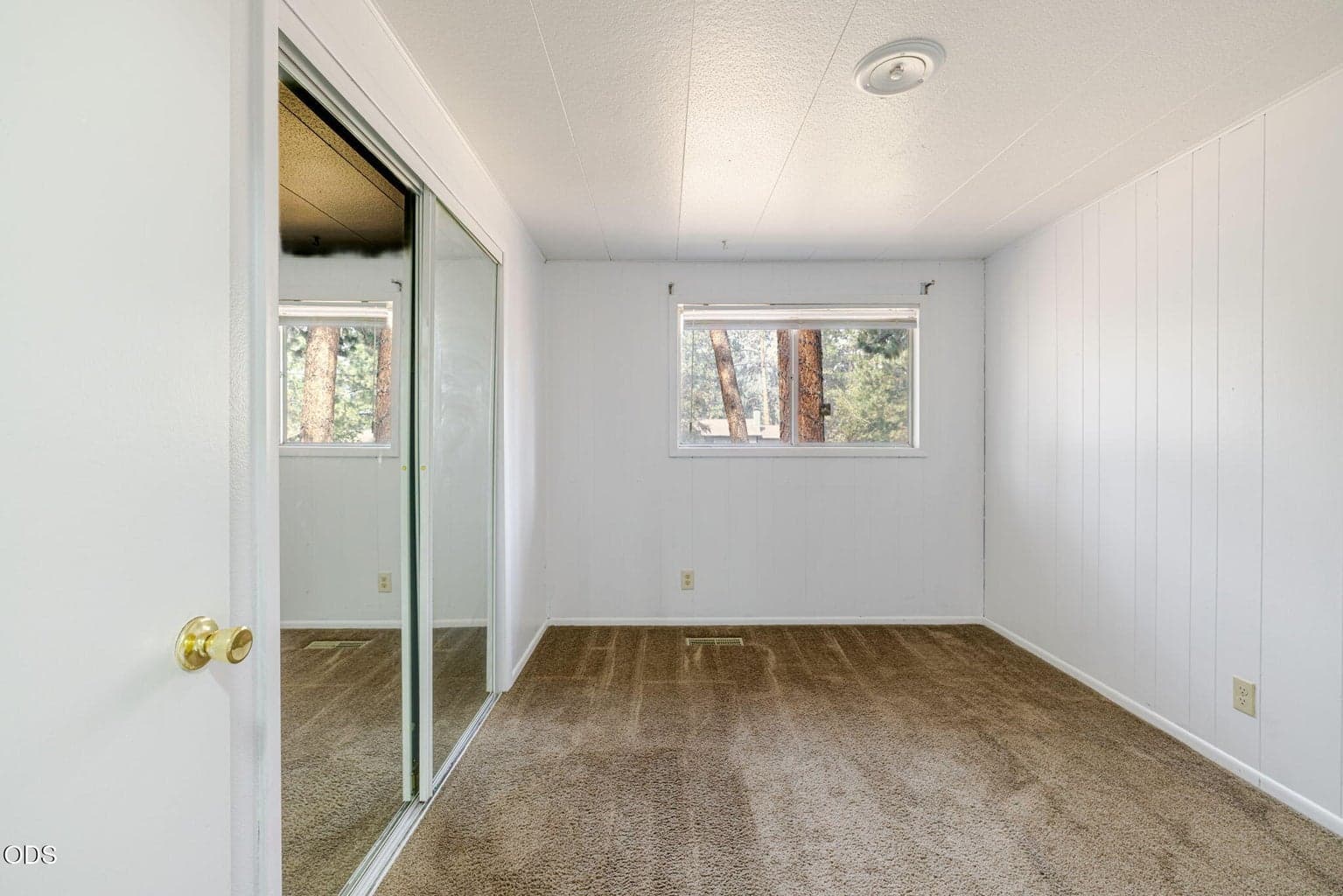 Photo of 60866 Granite Drive 16 of 26
