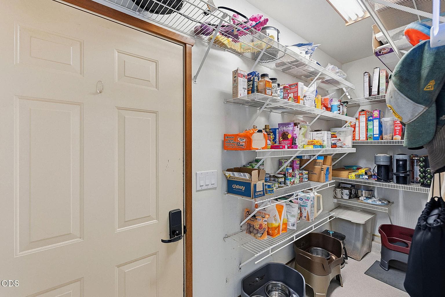 Photo of 304 SE Crestview Lane 14 of 29