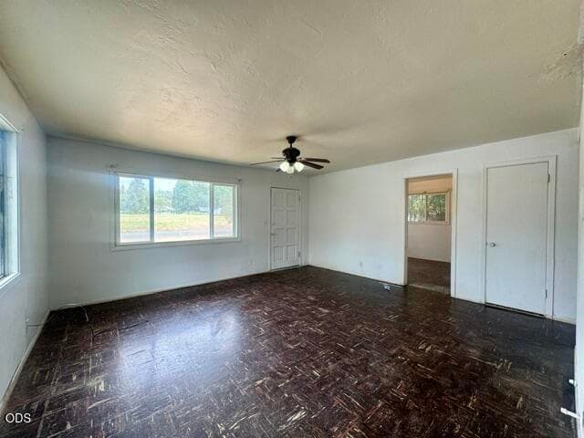 Photo of 1035 I Street 4 of 8