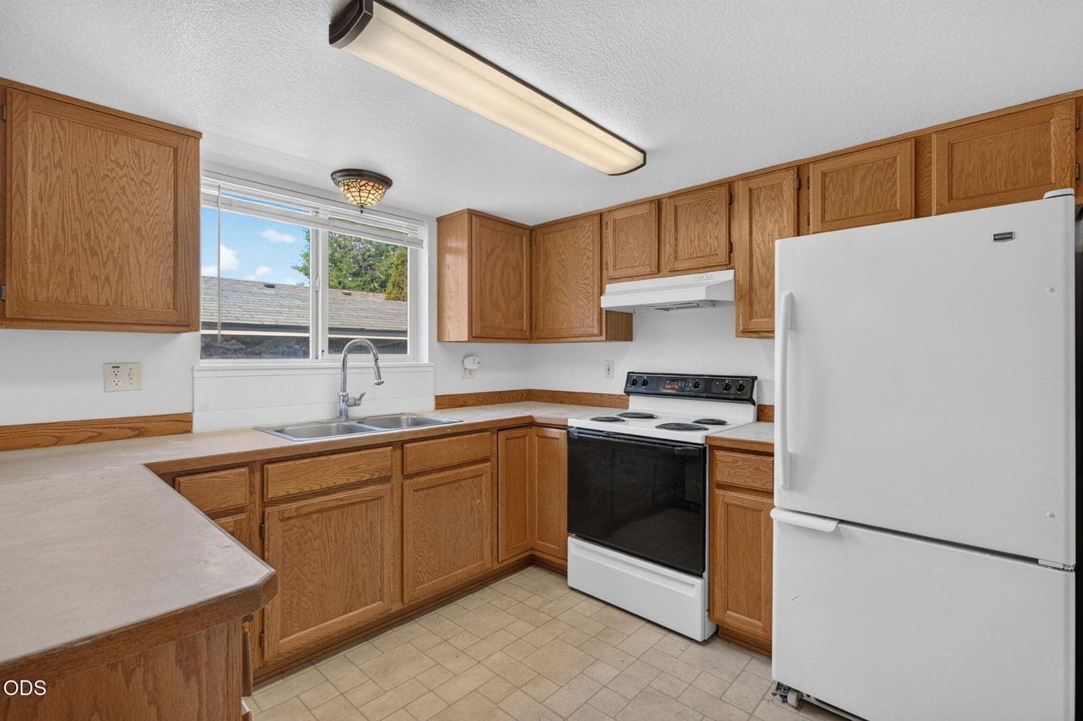 Photo of 1545 SW 17th Street 14 of 43