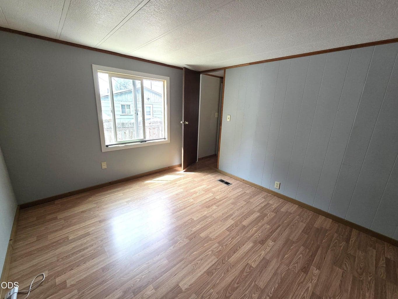 Photo of 400 NW Terrace Lane 8 of 20