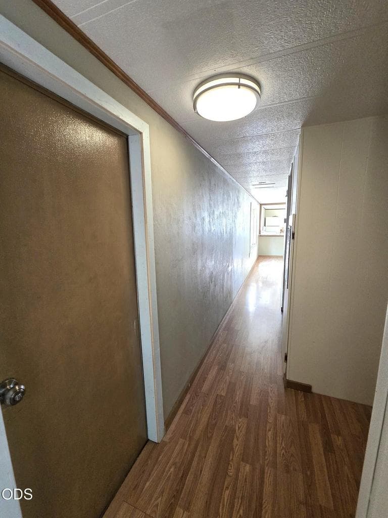 Photo of 400 NW Terrace Lane 9 of 20