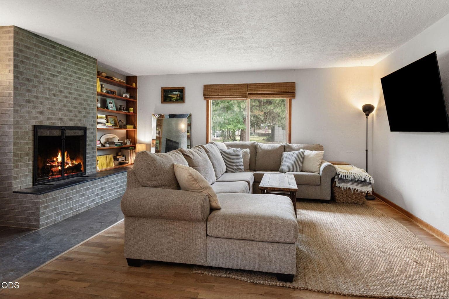 Photo of 669 Lafayette Avenue 5 of 27
