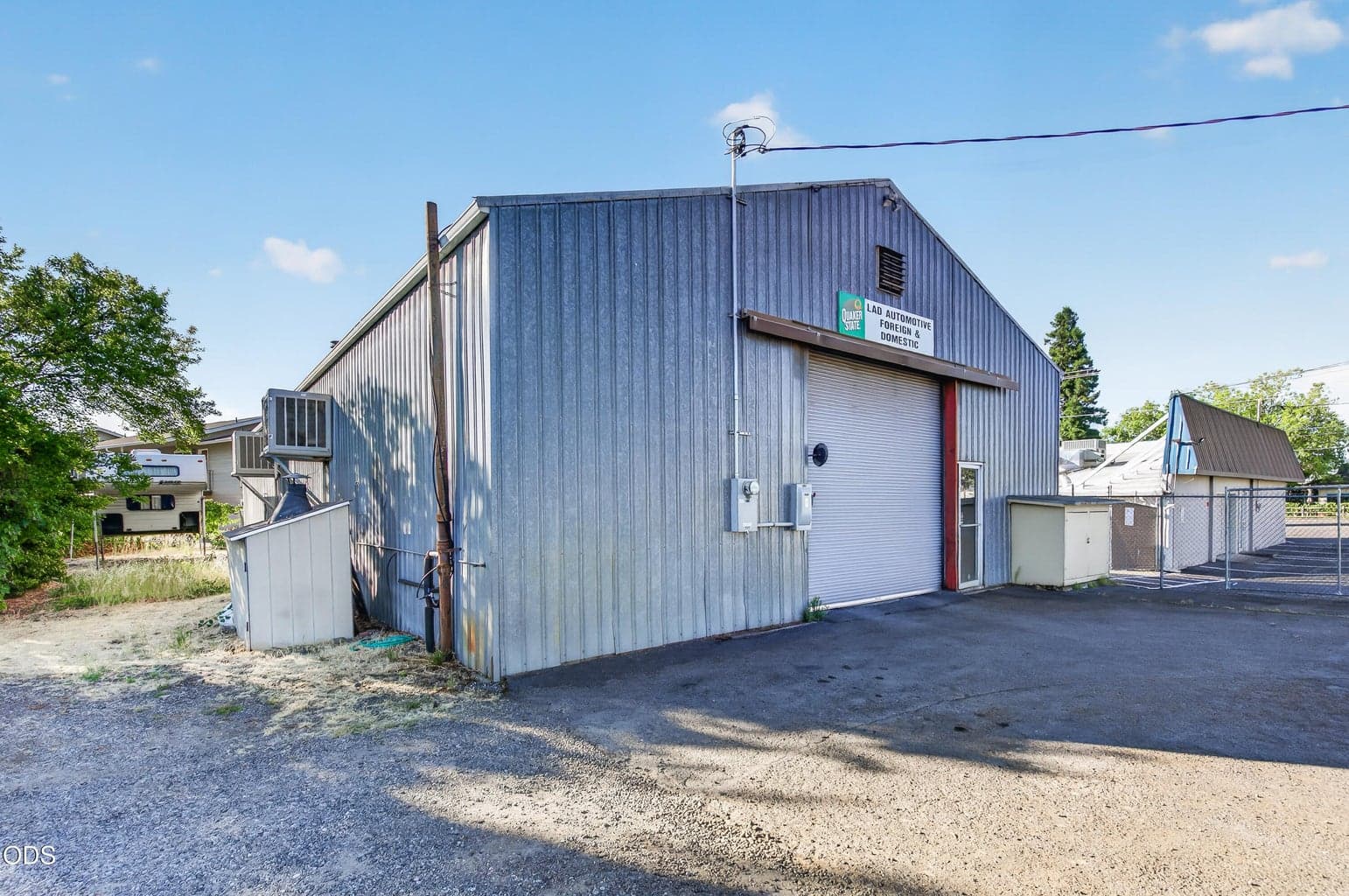 Photo of 2714 Pacific Highway 5 of 40