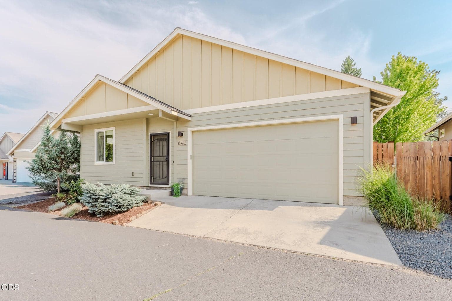 Photo of 640 SE Reed Market Road 42 of 46