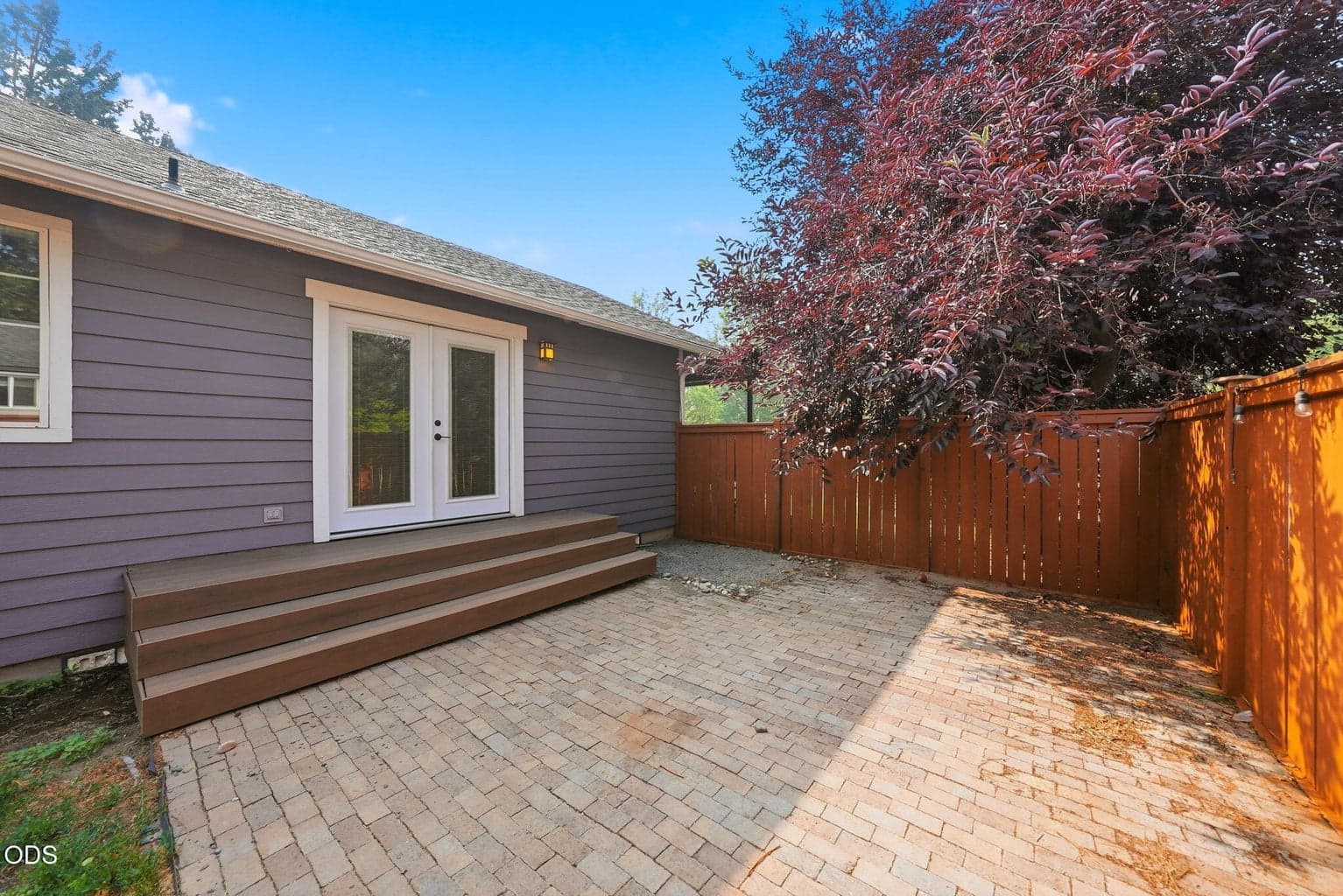 Photo of 1564 NW Elgin Avenue 30 of 37