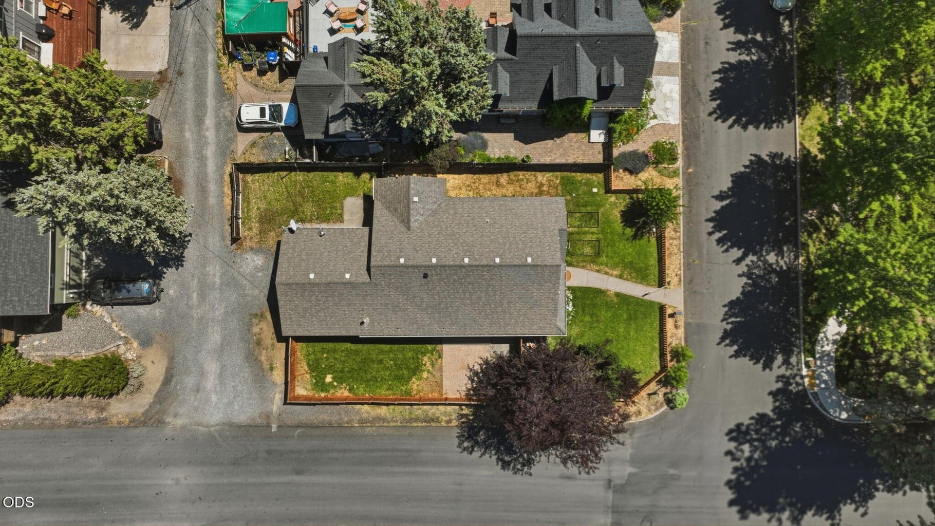 Photo of 1564 NW Elgin Avenue 34 of 37