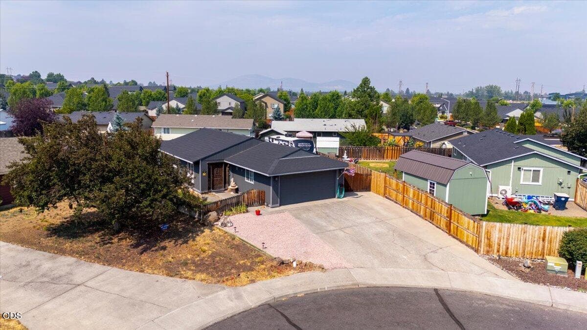 Photo of 3404 Pumice Avenue 1 of 29