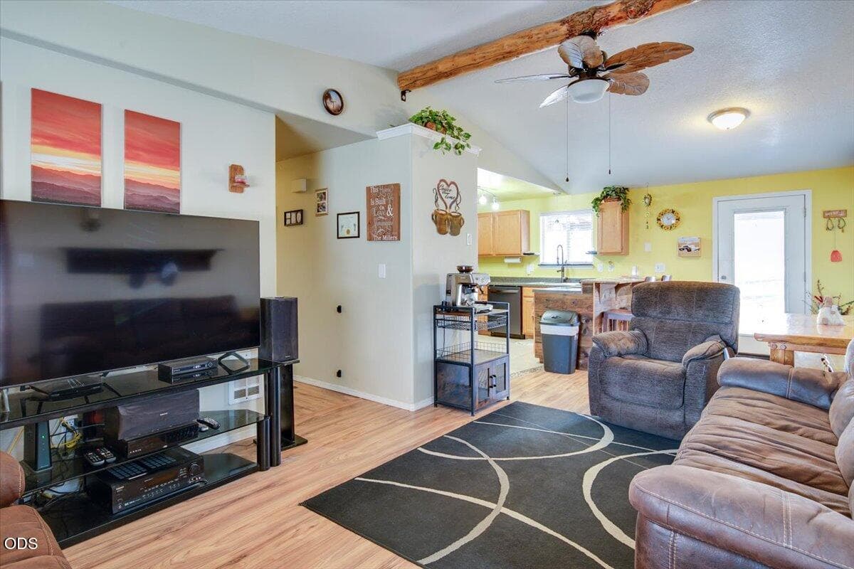 Photo of 3404 Pumice Avenue 2 of 29