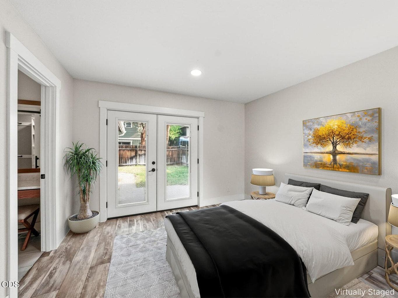 Photo of 1564 NW Elgin Avenue 16 of 37