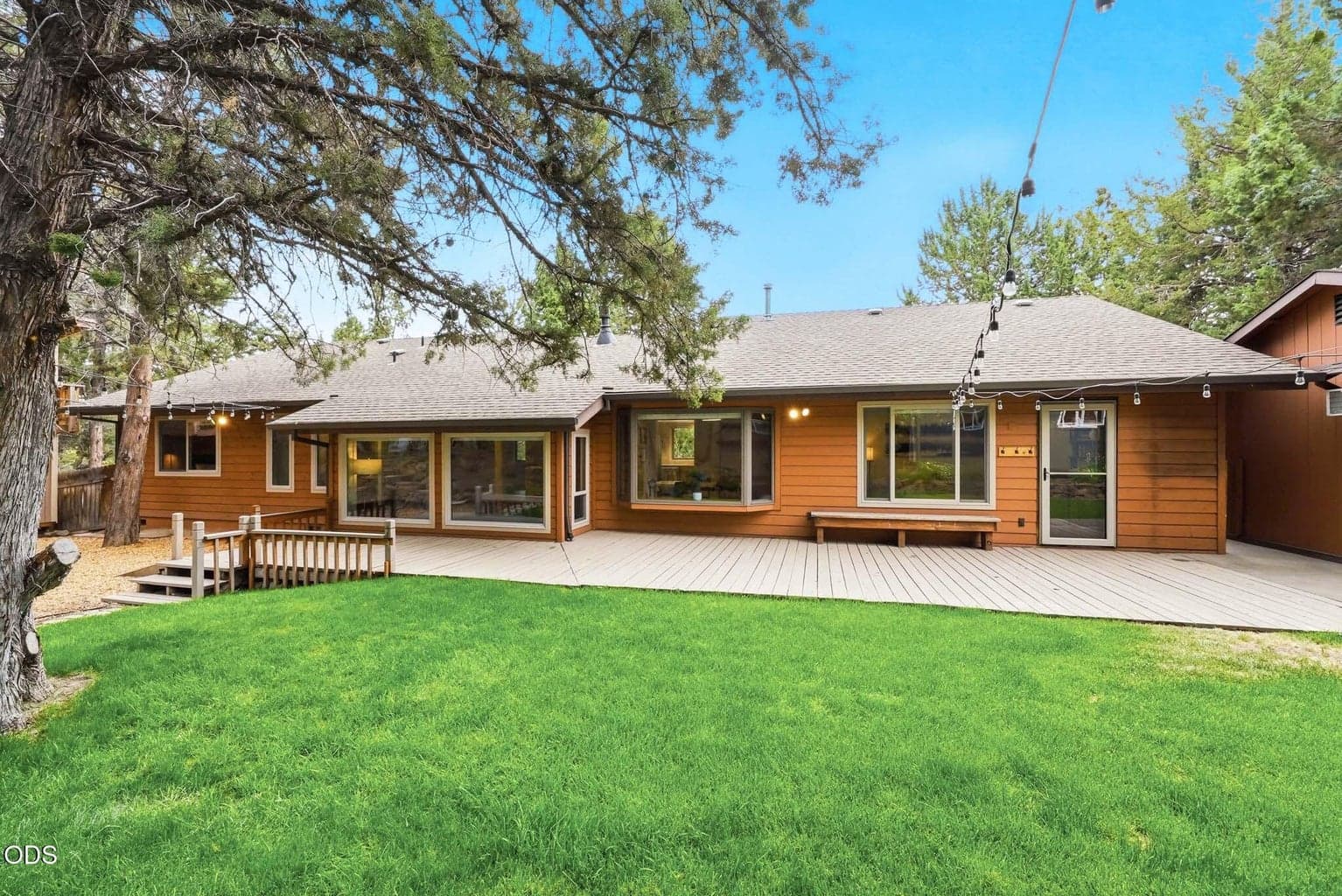 Photo of 2175 NE Kim Lane 36 of 46