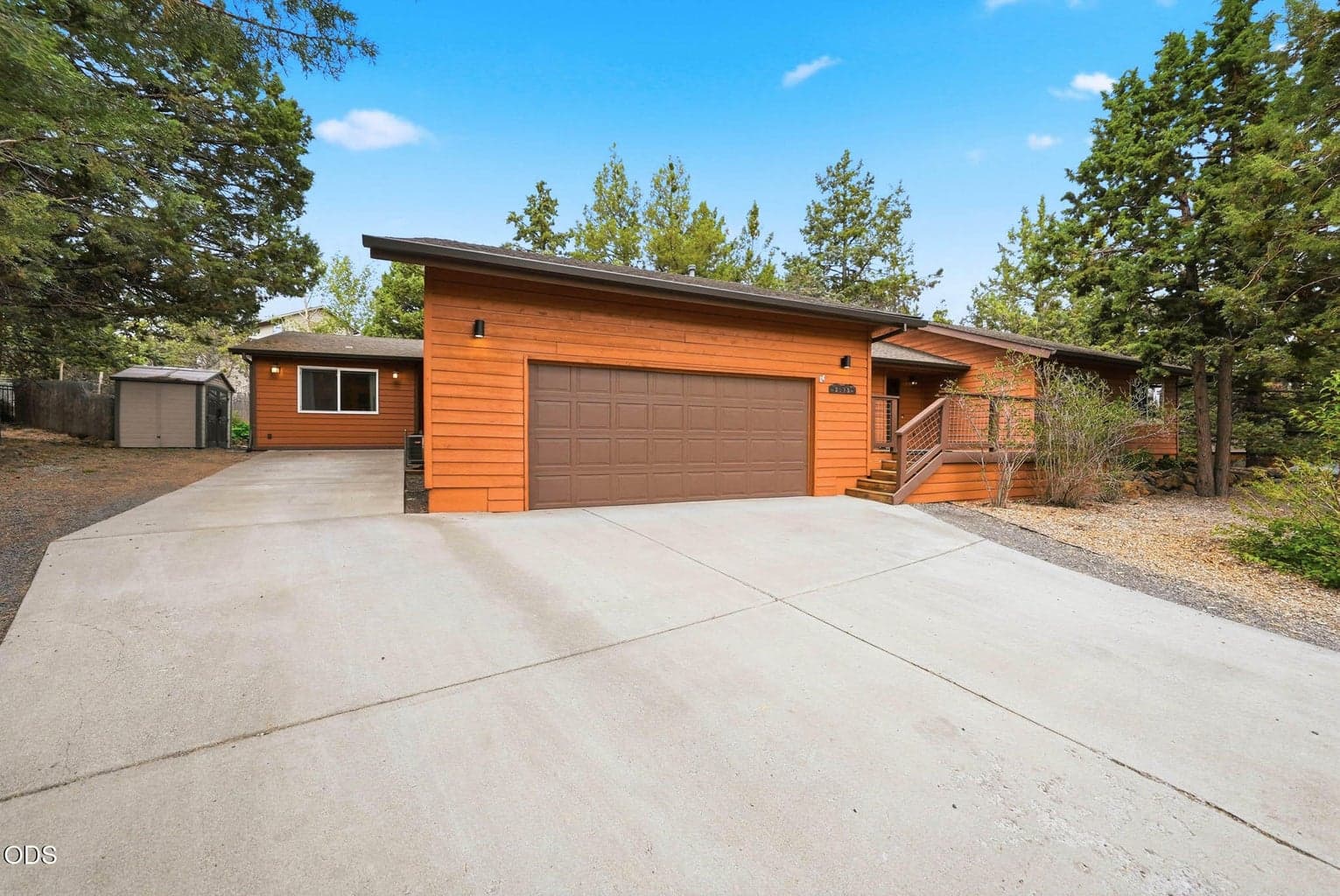 Photo of 2175 NE Kim Lane 38 of 46