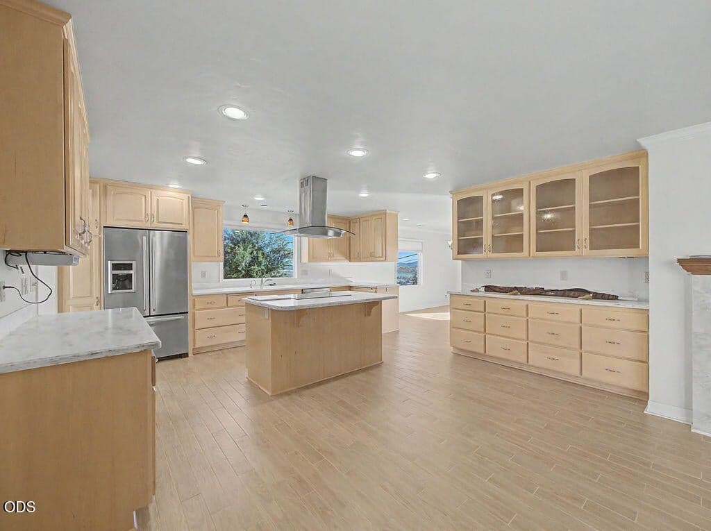 Photo of 605 Hillside Avenue 5 of 35