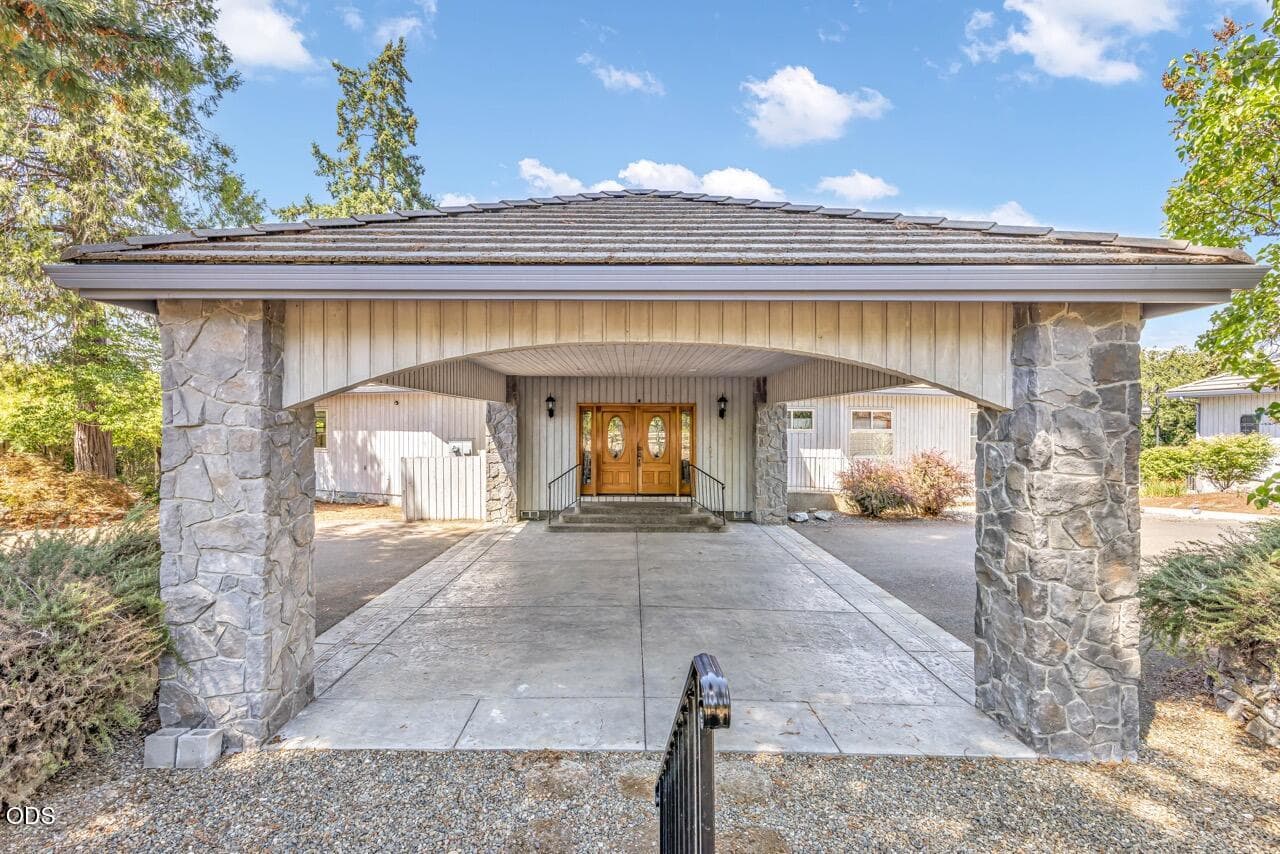 Photo of 1282 Shady Lane 5 of 65