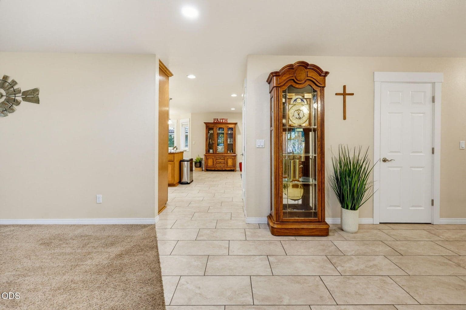 Photo of 100 Twisted Pine Drive 6 of 45