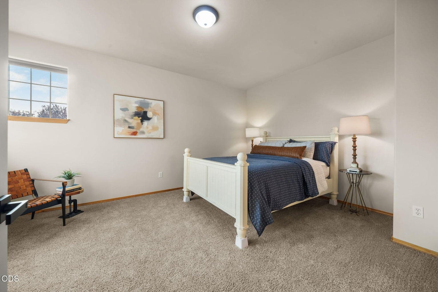 En-suite upstairs
