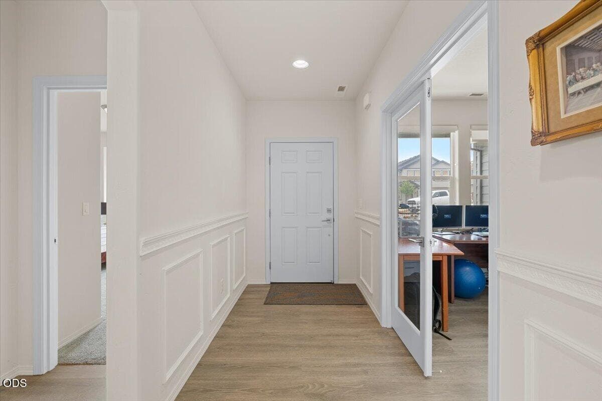 Photo of 1633 Dragon Tail Place 3 of 28