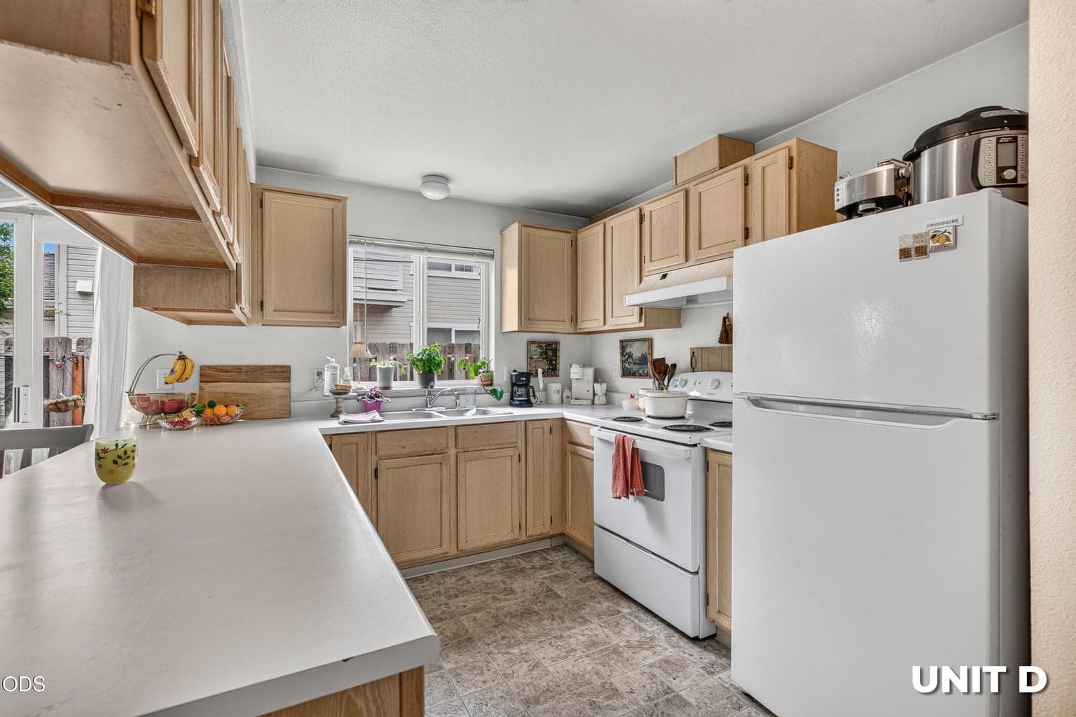 Photo of 3046 Sheraton Court 4 of 30