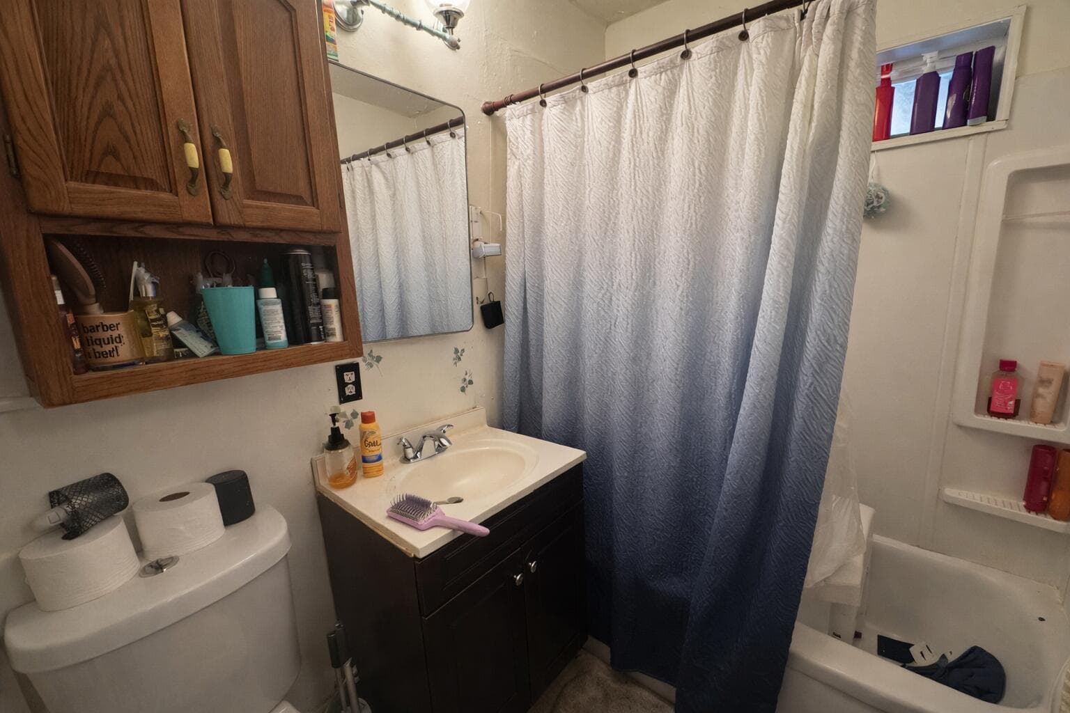 Photo of 1039 I Street 5 of 8