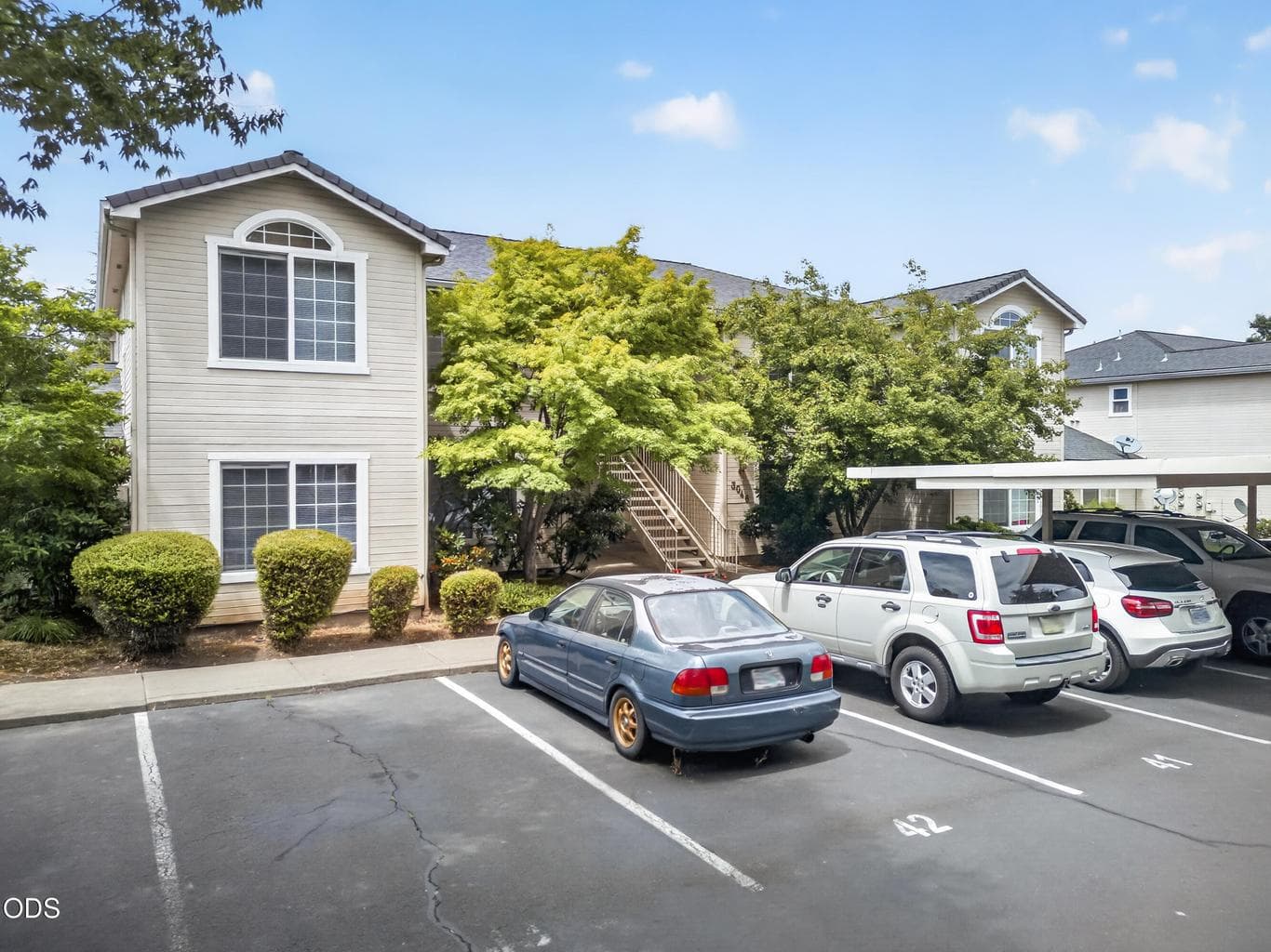 Photo of 3046 Sheraton Court 2 of 30