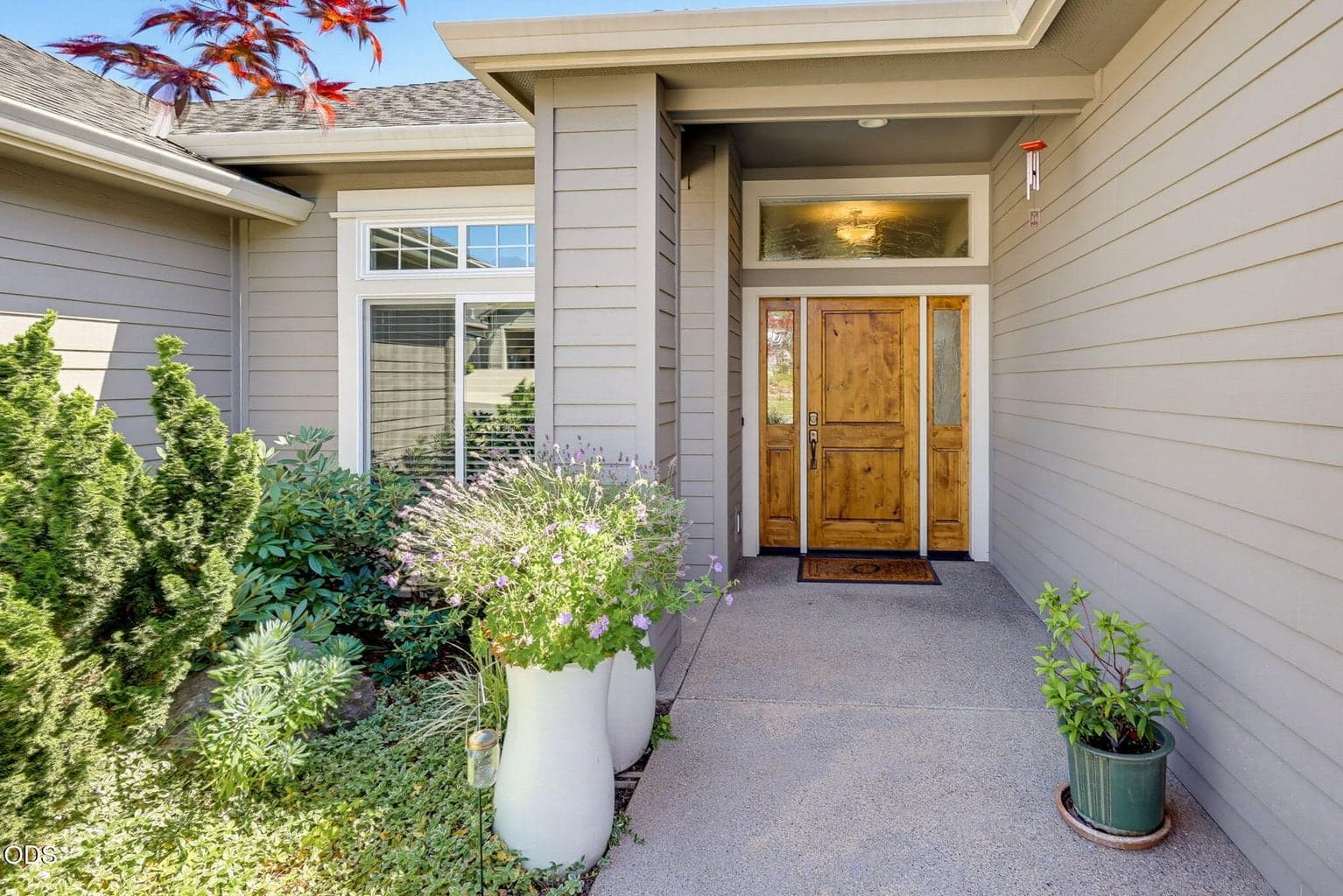 Photo of 4002 Crystal Springs Drive 3 of 38