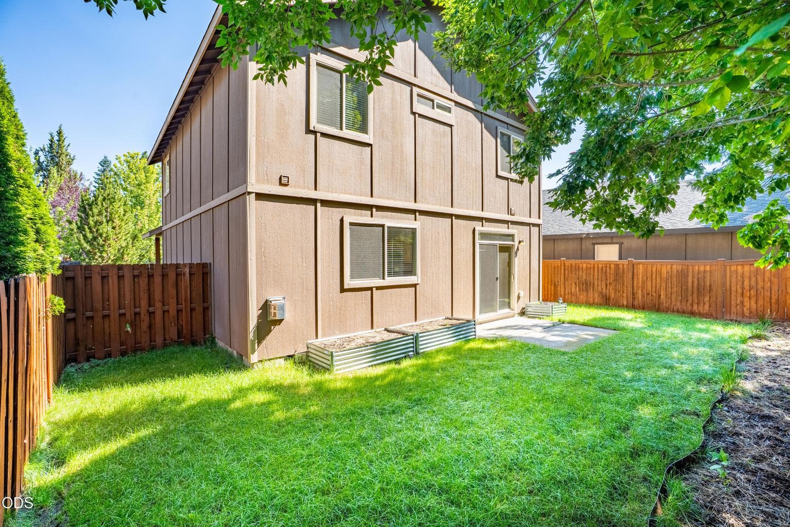 Photo of 20269 Knightsbridge Place 4 of 35