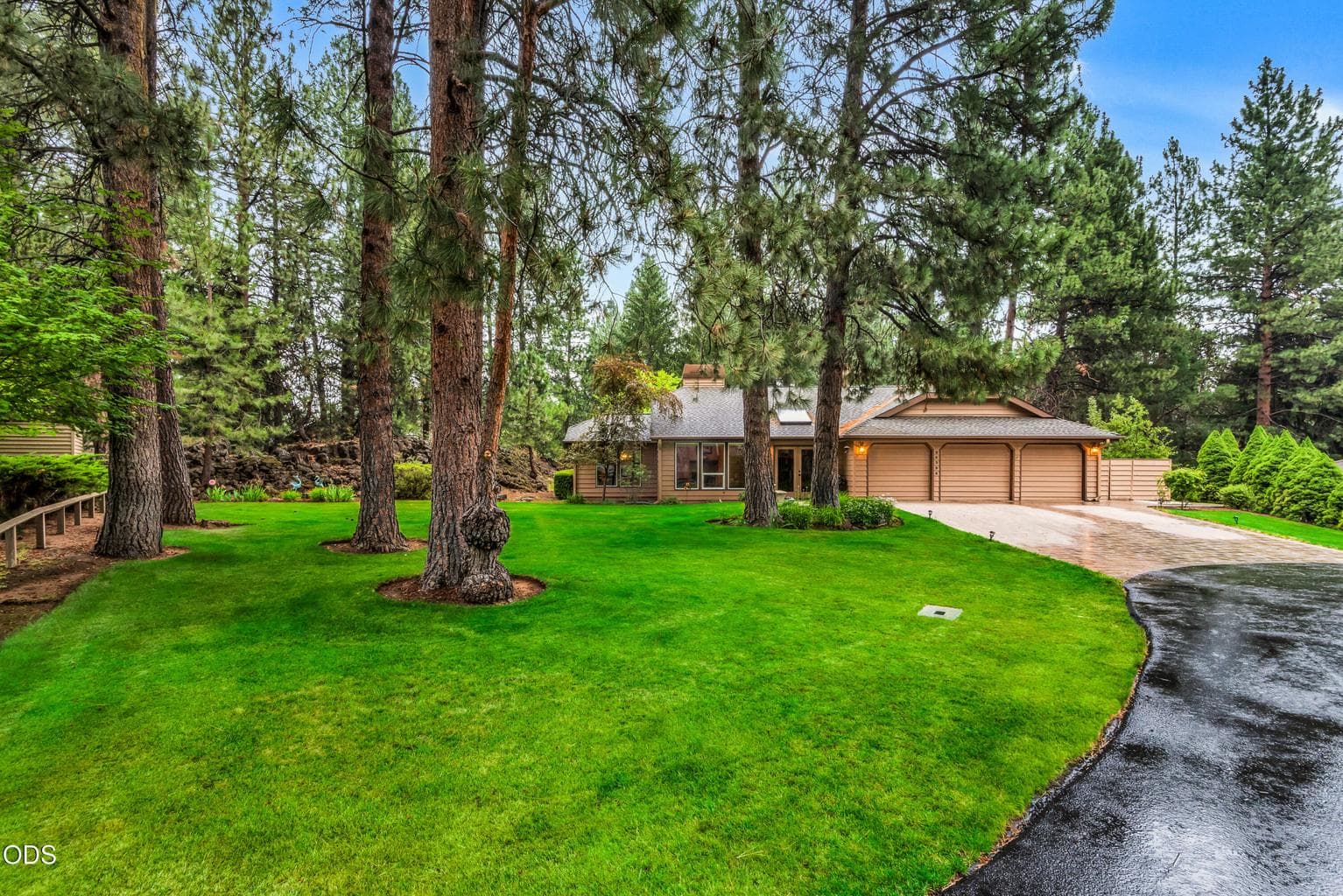 Photo of 20396 Mission Ridge Court 3 of 32
