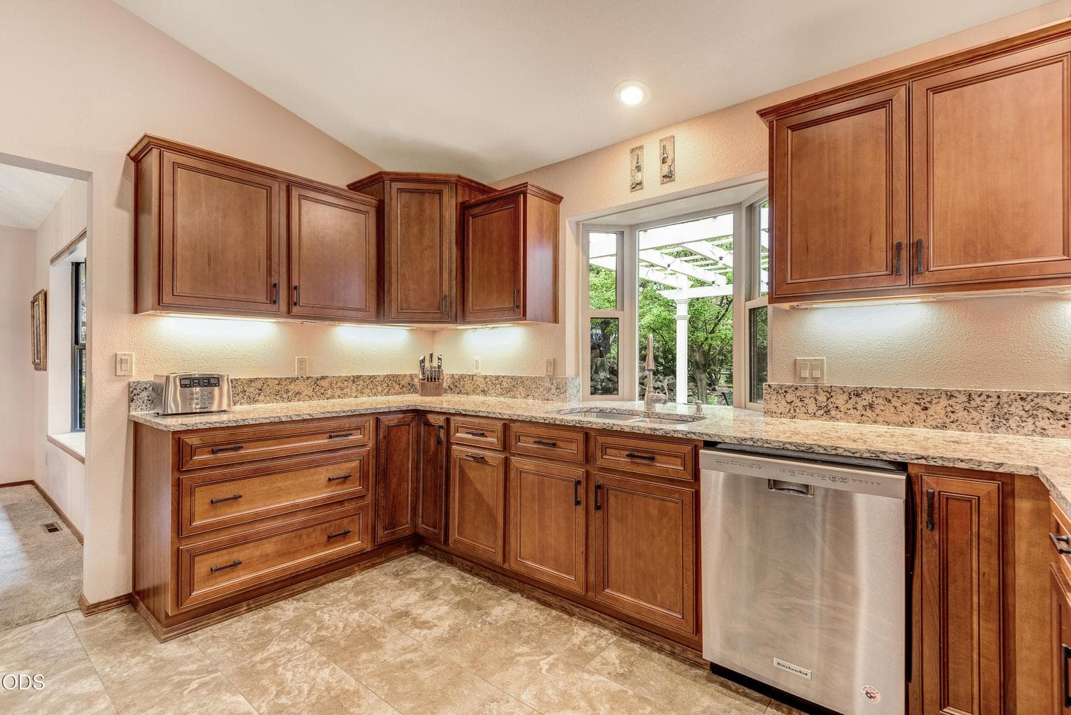 Photo of 20396 Mission Ridge Court 10 of 32