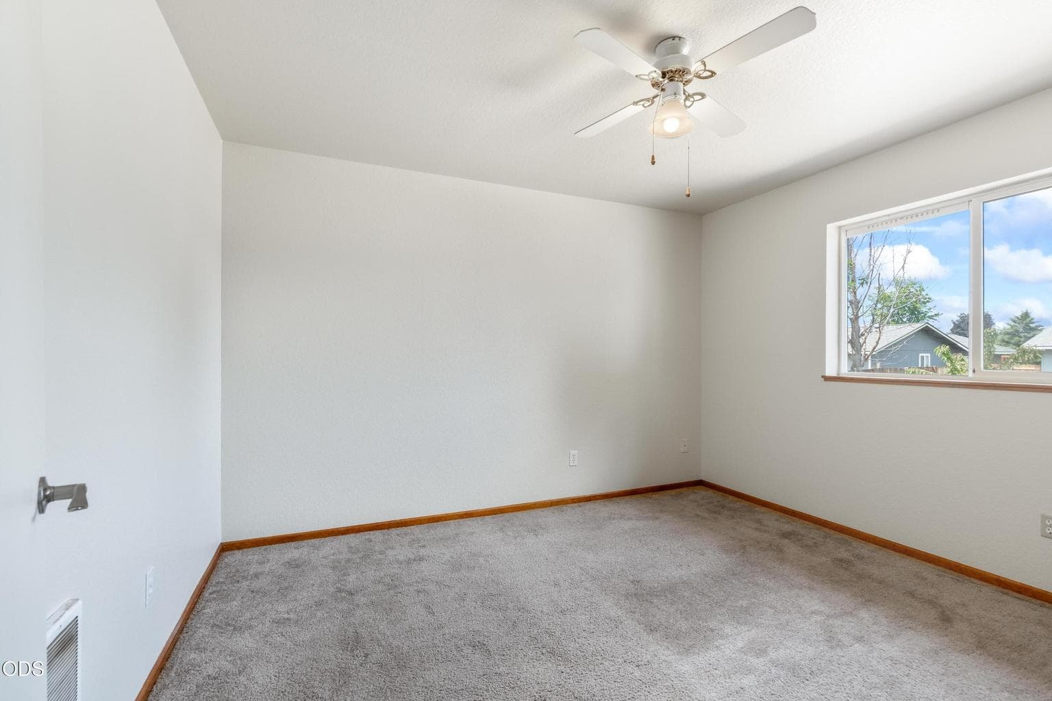 Photo of 2943 SW Pumice Place 12 of 24