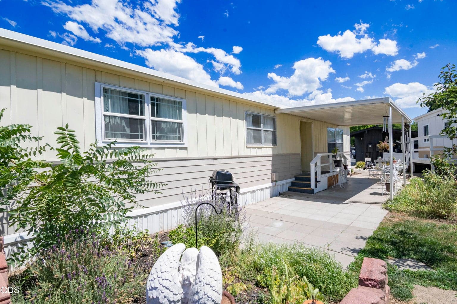 Photo of 112 Briarwood Way 2 of 31