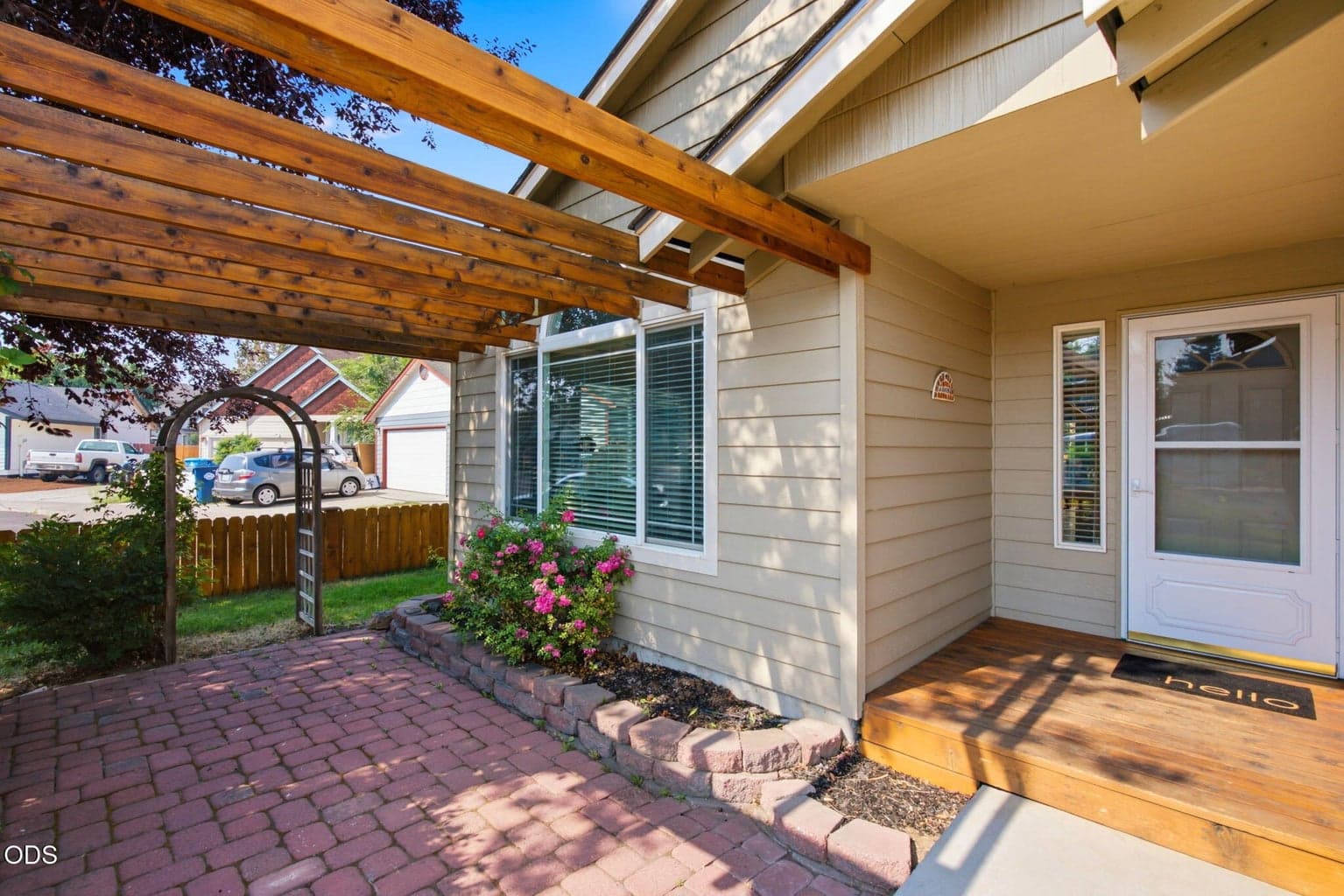 Photo of 62815 Snowcap Court 2 of 35