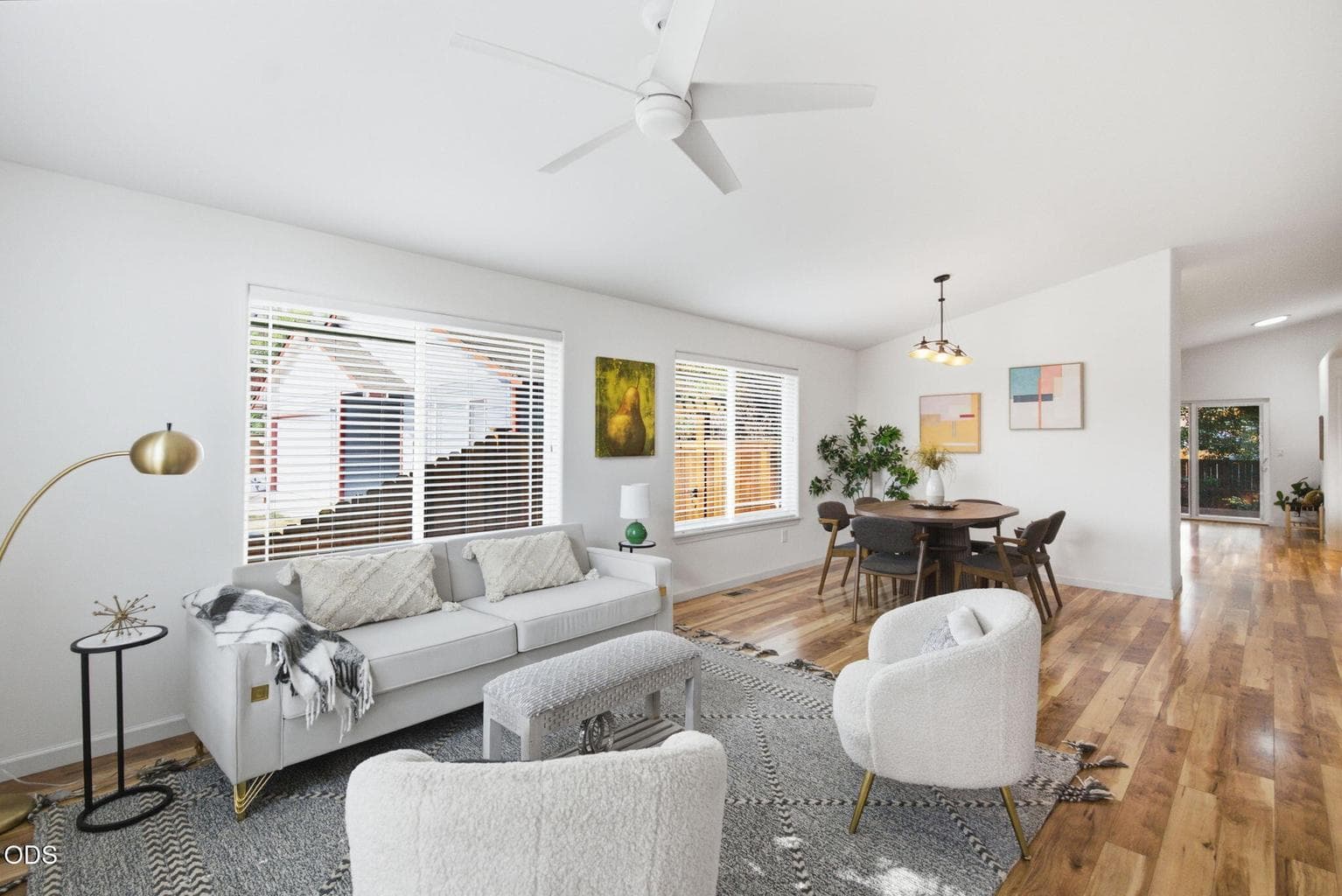 Photo of 62815 Snowcap Court 4 of 35