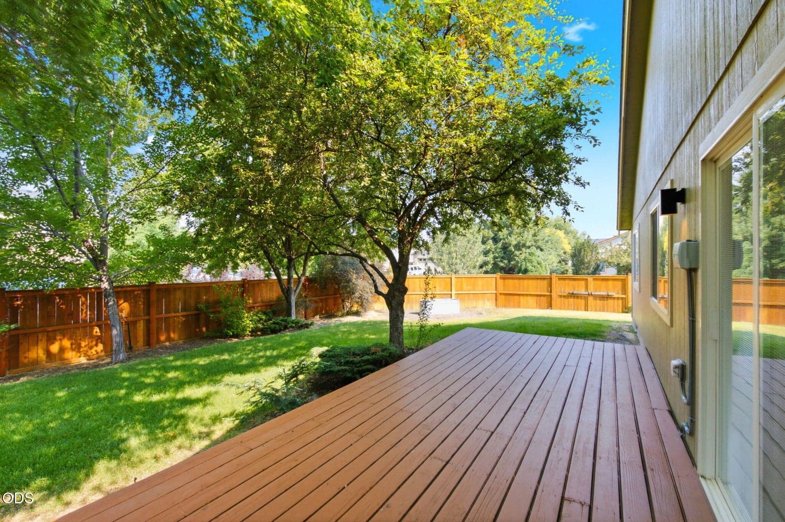 Photo of 62815 Snowcap Court 17 of 35