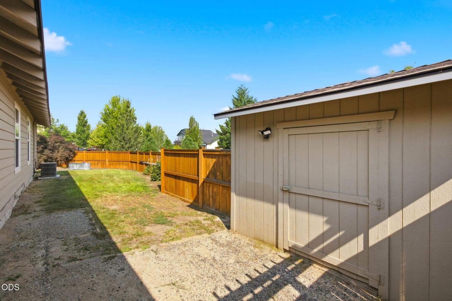 Photo of 62815 Snowcap Court 23 of 35