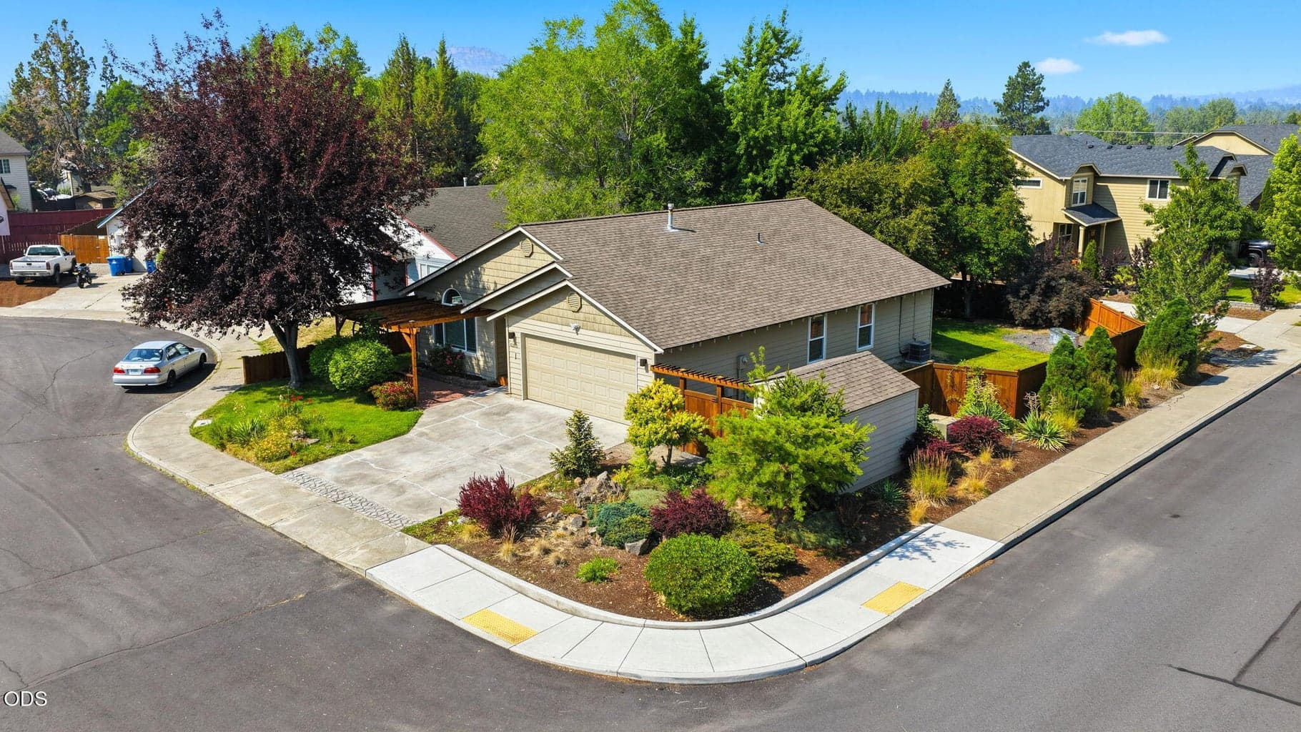 Photo of 62815 Snowcap Court 31 of 35