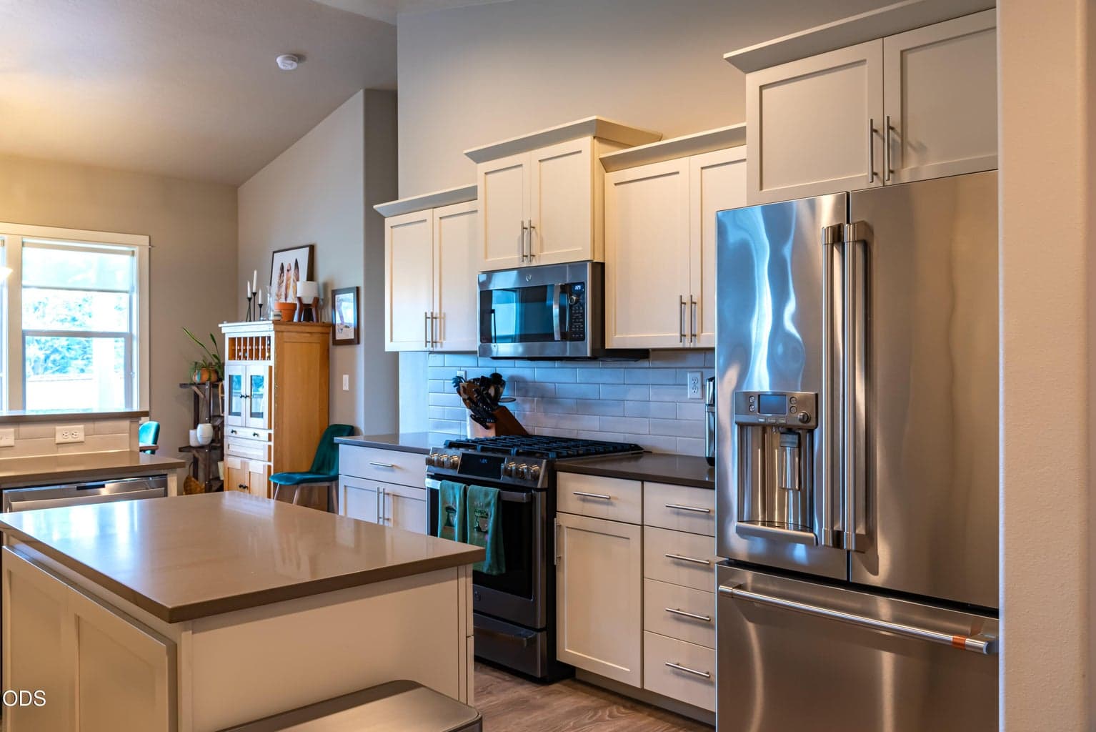 Photo of 63836 Wellington Street 3 of 17
