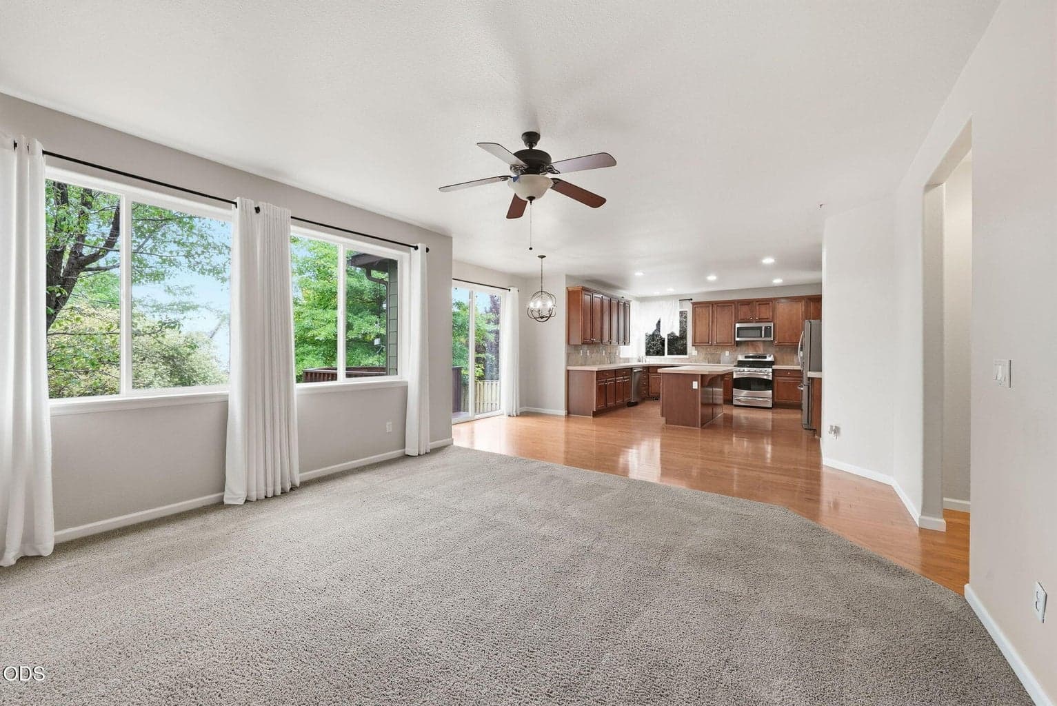 Photo of 2765 SW 49th Street 15 of 56